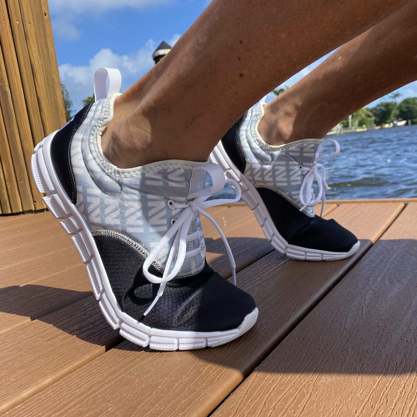 Men's Shoes INVI Lightweight Sneaker City Runner INVI-Expressionwear