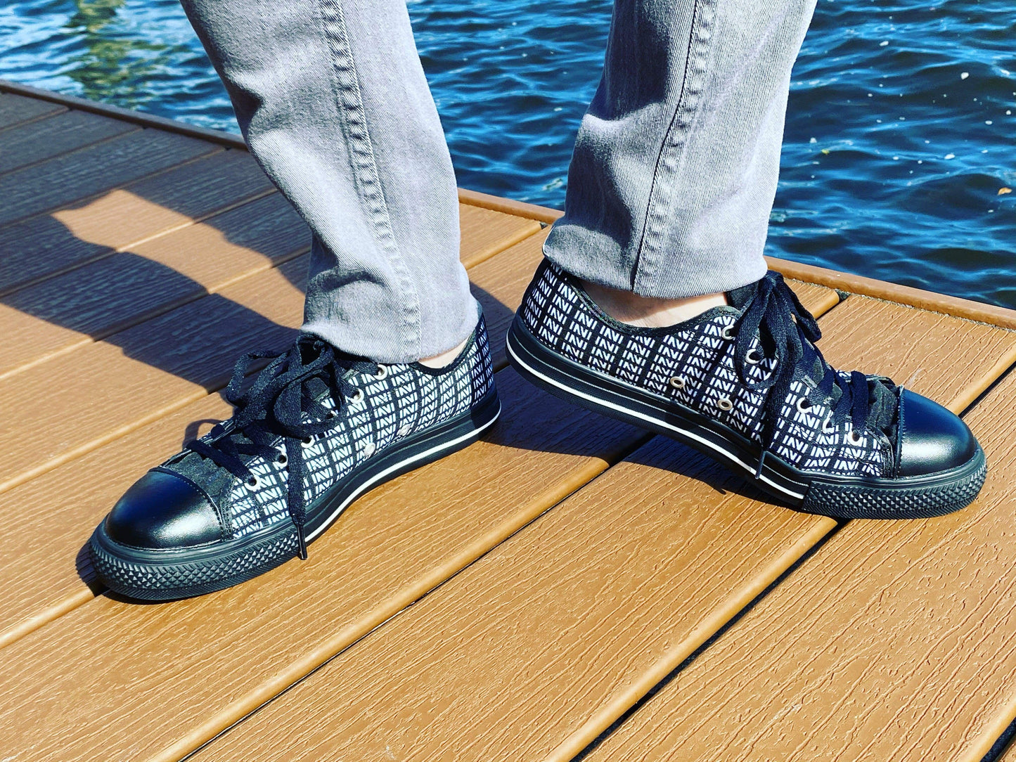 Shoes Daddy Sneakers INVI-Expressionwear