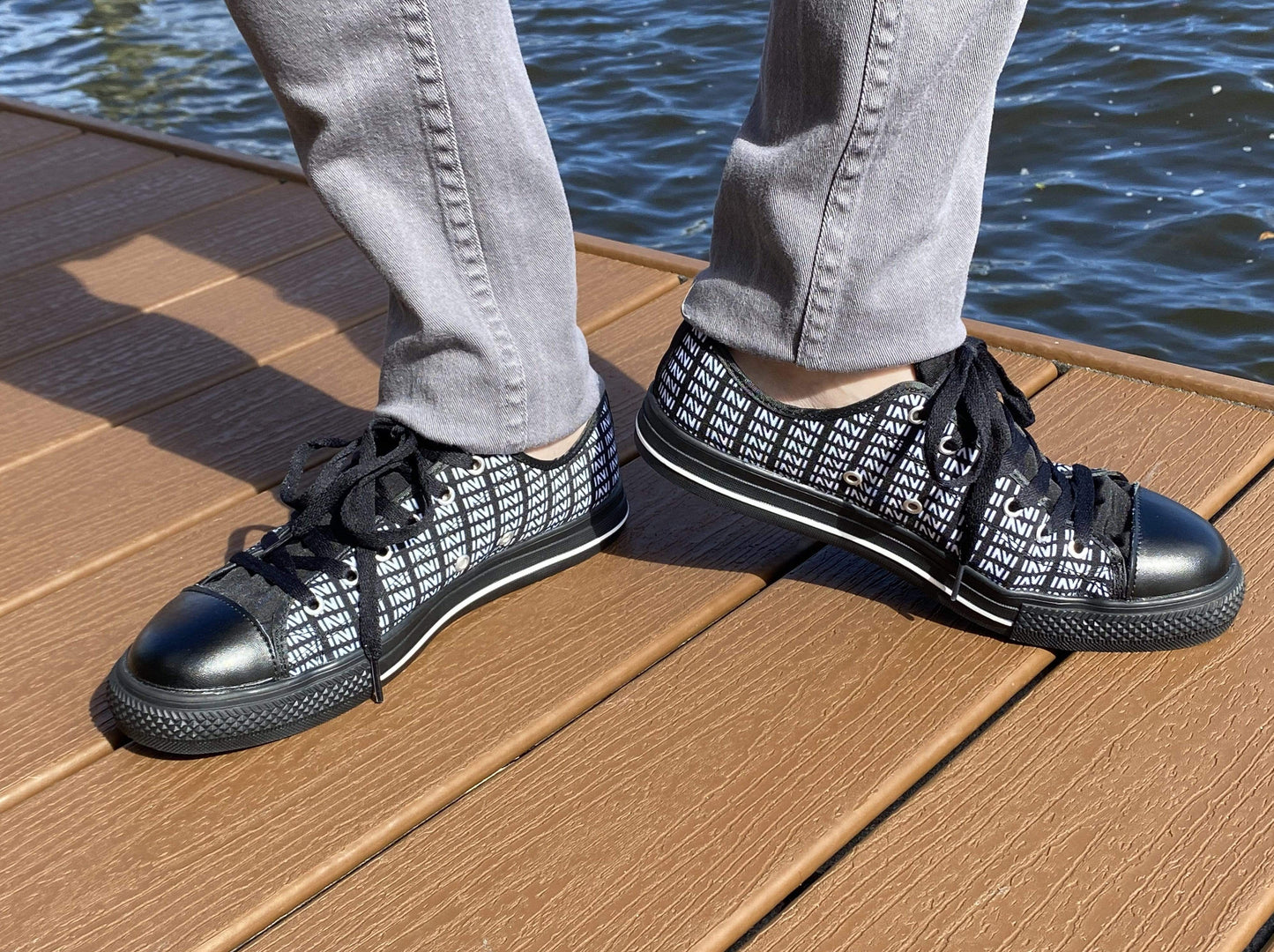 Shoes INVI Sneakers INVI-Expressionwear